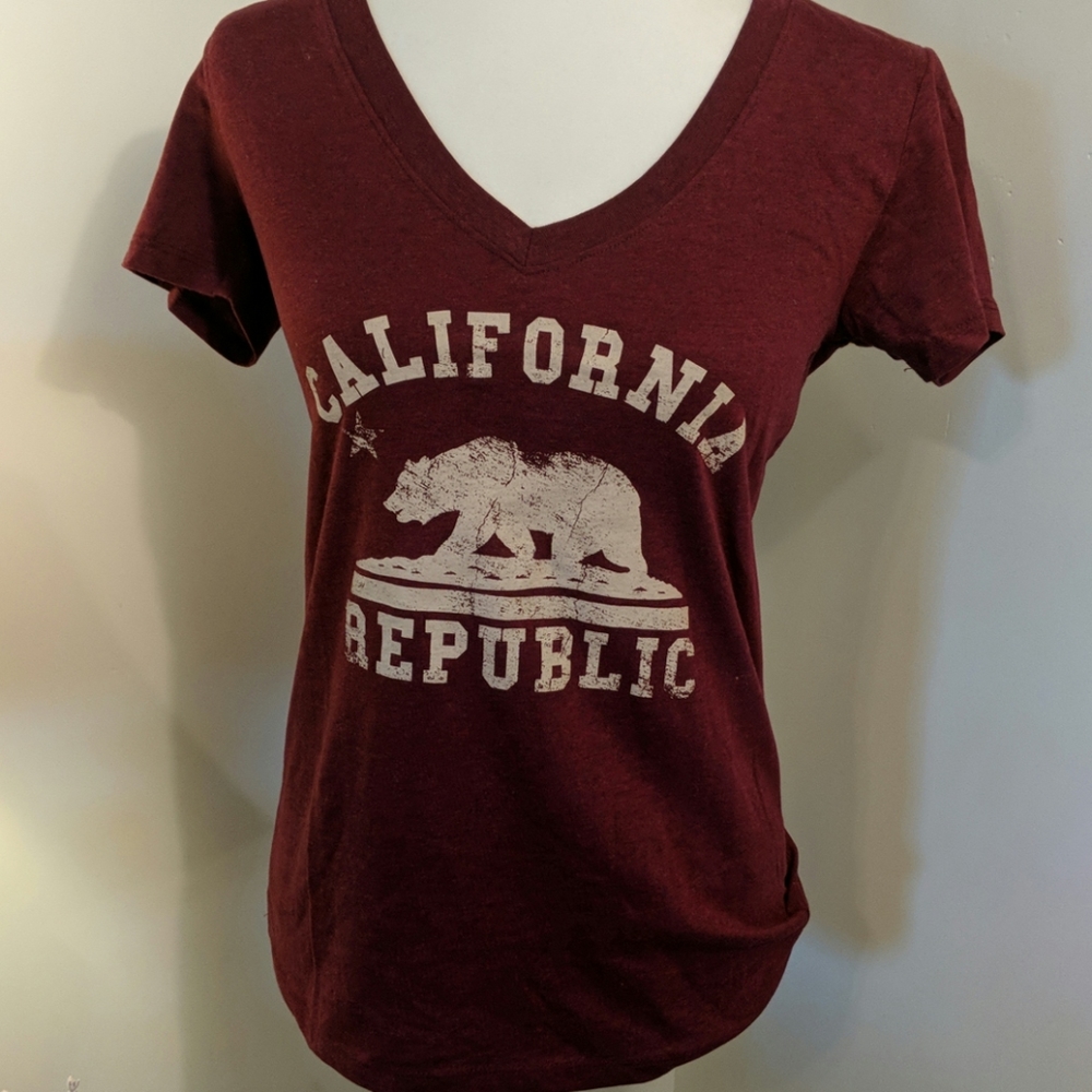 🔥 3/$25 California Republic Women's Fit Shirt
